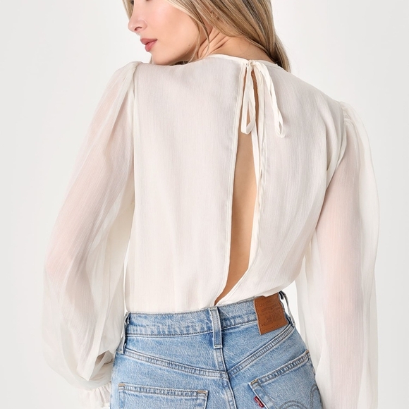 Lulu's NWT Blouse Long Sleeve Bodysuit XS Cream Sheer - Picture 3 of 12